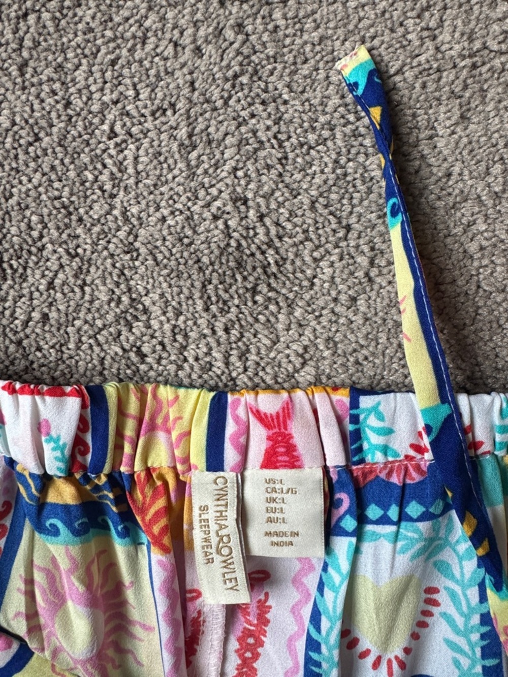 Cynthia Rowley Printed Pajama Set SIZE L Colorful Button Down Top & Shorts - Picture 9 of 10
